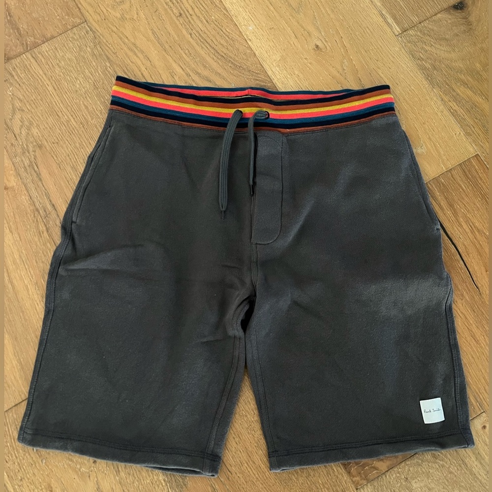 PAUL SMITH leisure shorts new without tag